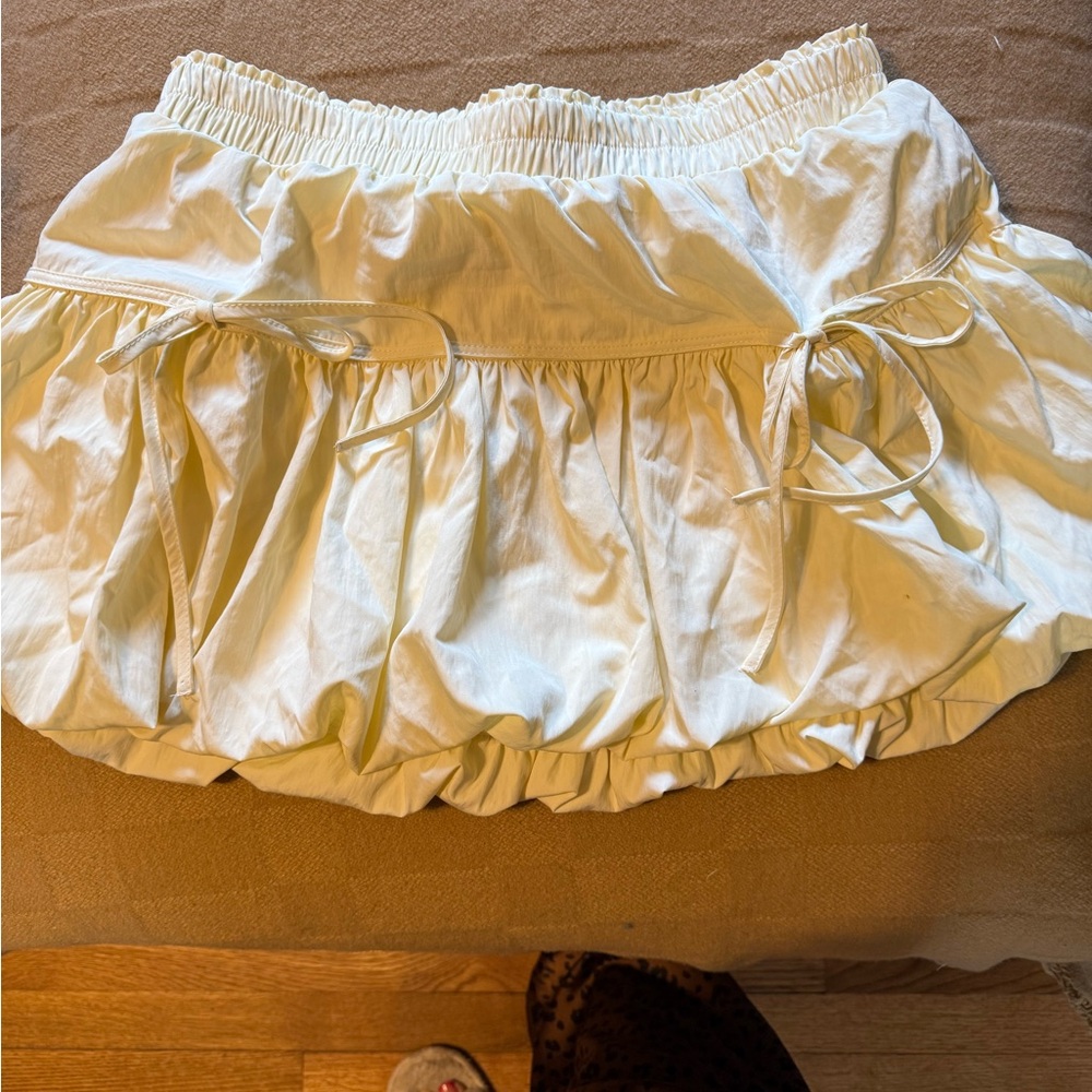 Cream Ruffled Skirt - Picture 2 of 5